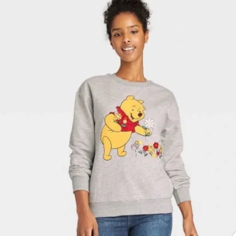 Disney Winnie the Pooh Embroidered Flowers Graphic Sweatshirt. Gray. Size Small